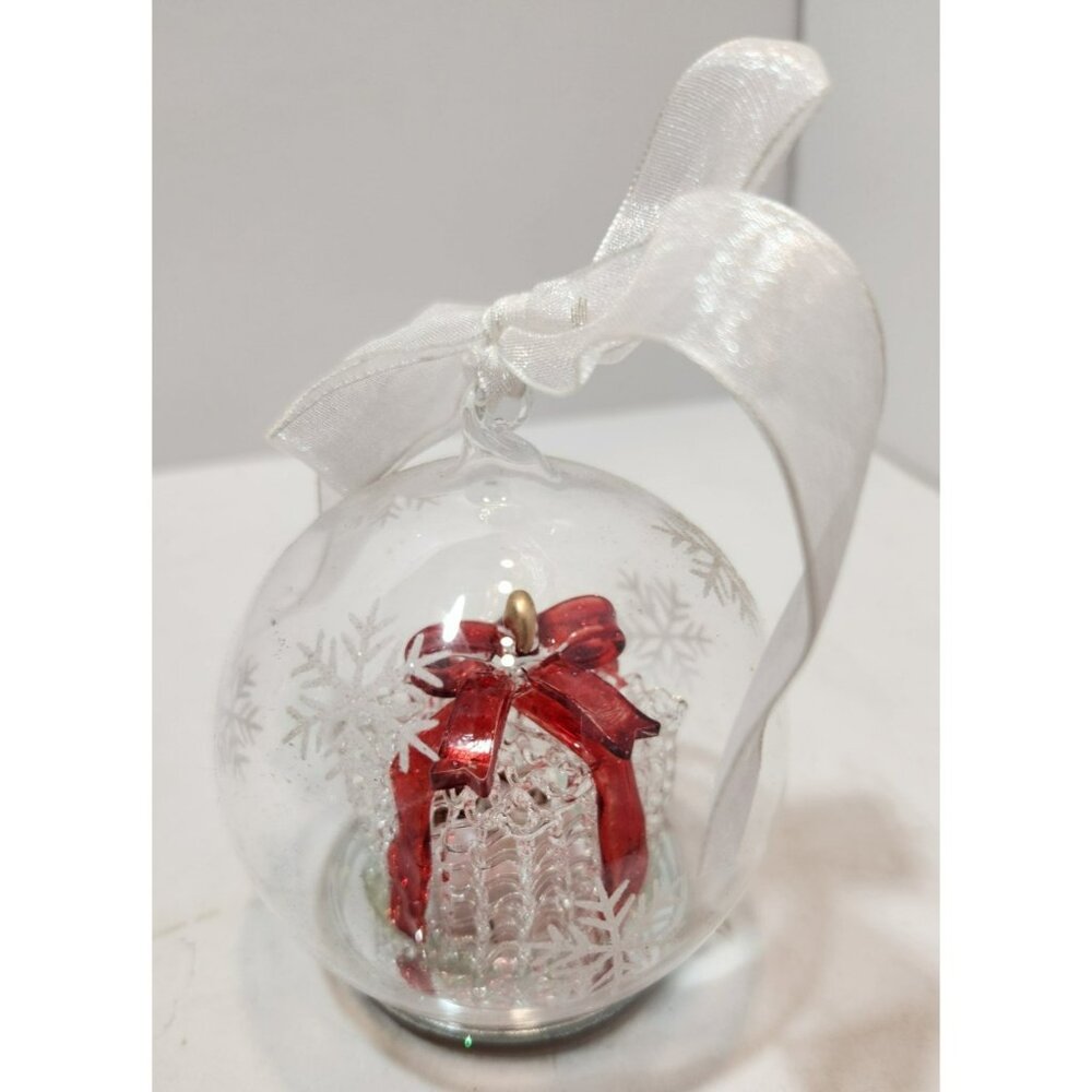 Vtg Spun Glass Gift Christmas Ornament in Etched Glass Ball LED Lights NIB